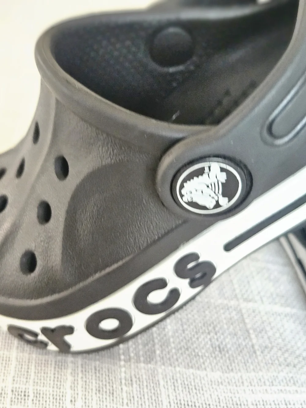 Crocs Toddler Bayaband Clogs - Black/White - Size 5C - Picture 3 of 8